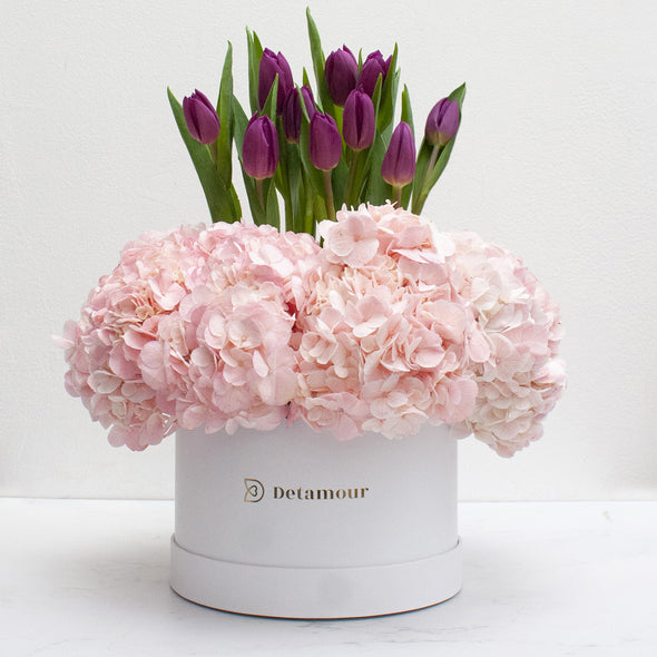 Hat box - 10 tulipanes & hortensias