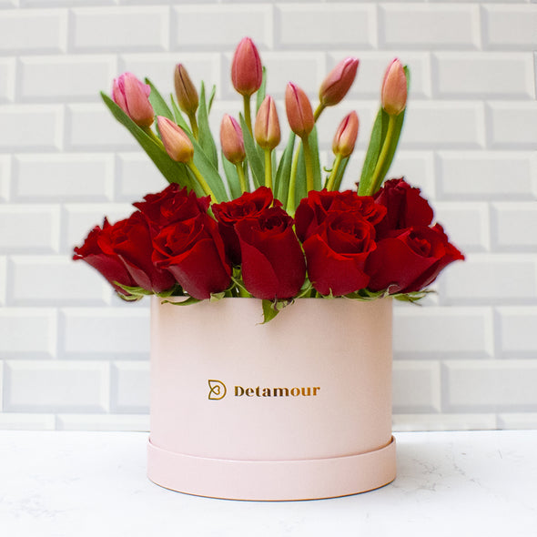 Hat box - Rosas y Tulipanes